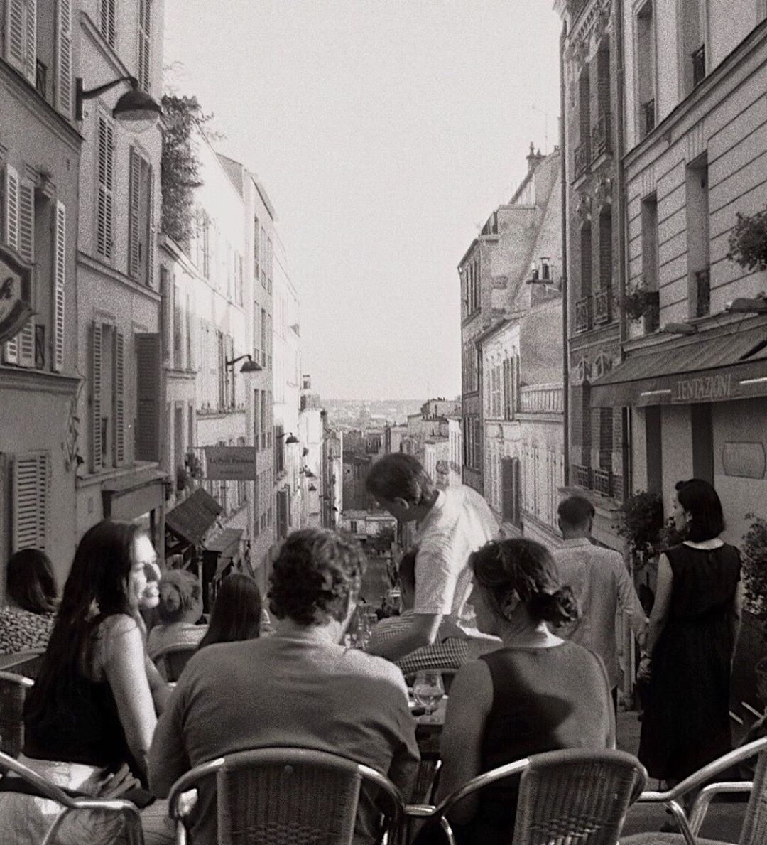 yourpoetseyes: “an afternoon in montmartre” august 2018, paris, on 35mm film.
