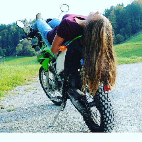 More kawi fun with the beautiful Jessi Instagram: @shortbikergirl