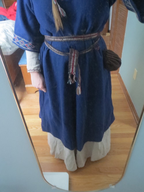 ok so ignore my scandalously visible (and most likely anachronistically styled) hair. I have yet to 