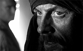 brucee-waynee:First & Last appearance of James (McGraw) Flint in Black Sails.