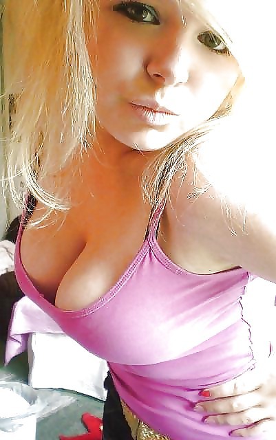 selfshotsnbeauty:  Your House IS A Gym: 21 Great exercises, no workout equipment