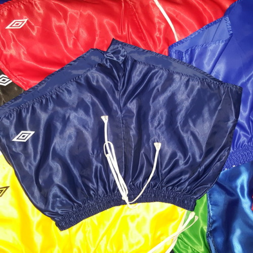 umbrosilk: Part III of my new photos for 2018 of some of my amazing satin shiny 100% nylon football 