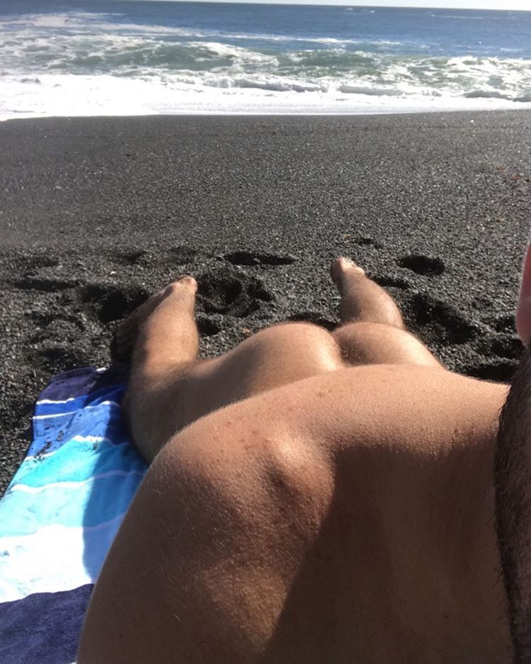 robilwil:  Beach day #gay #scruff #hairy #instagay #nude #ass #beach #ocean #cali