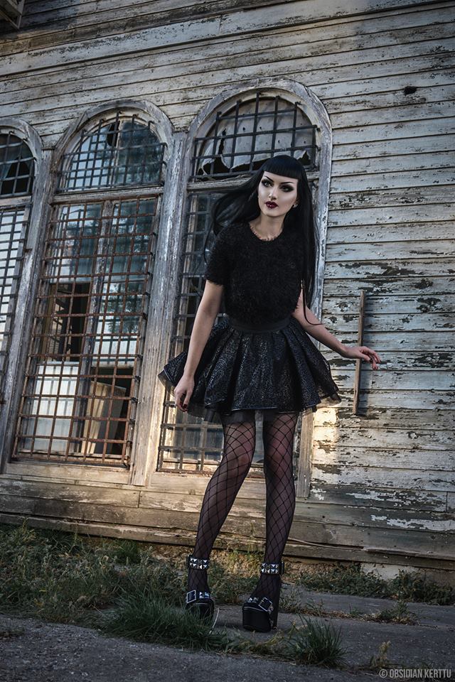 Model: © Obsidian Kerttu Skirt: Villena Viscaria... - Gothic and Amazing