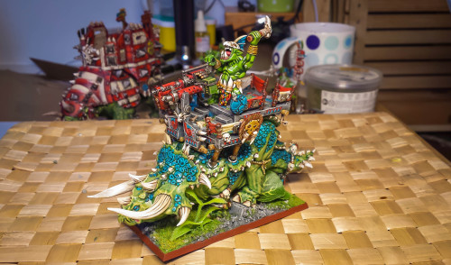 Last of the ridiculous snakebite warbuggies done! Now back to painting trukks and wagons forever &he