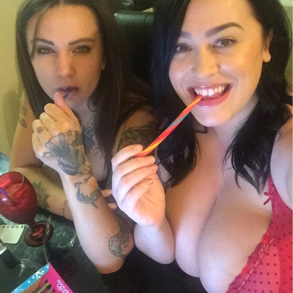 On mfc now guys! Xmas special! :) @tailisaf .. User name: leannecrow #FreeShow by