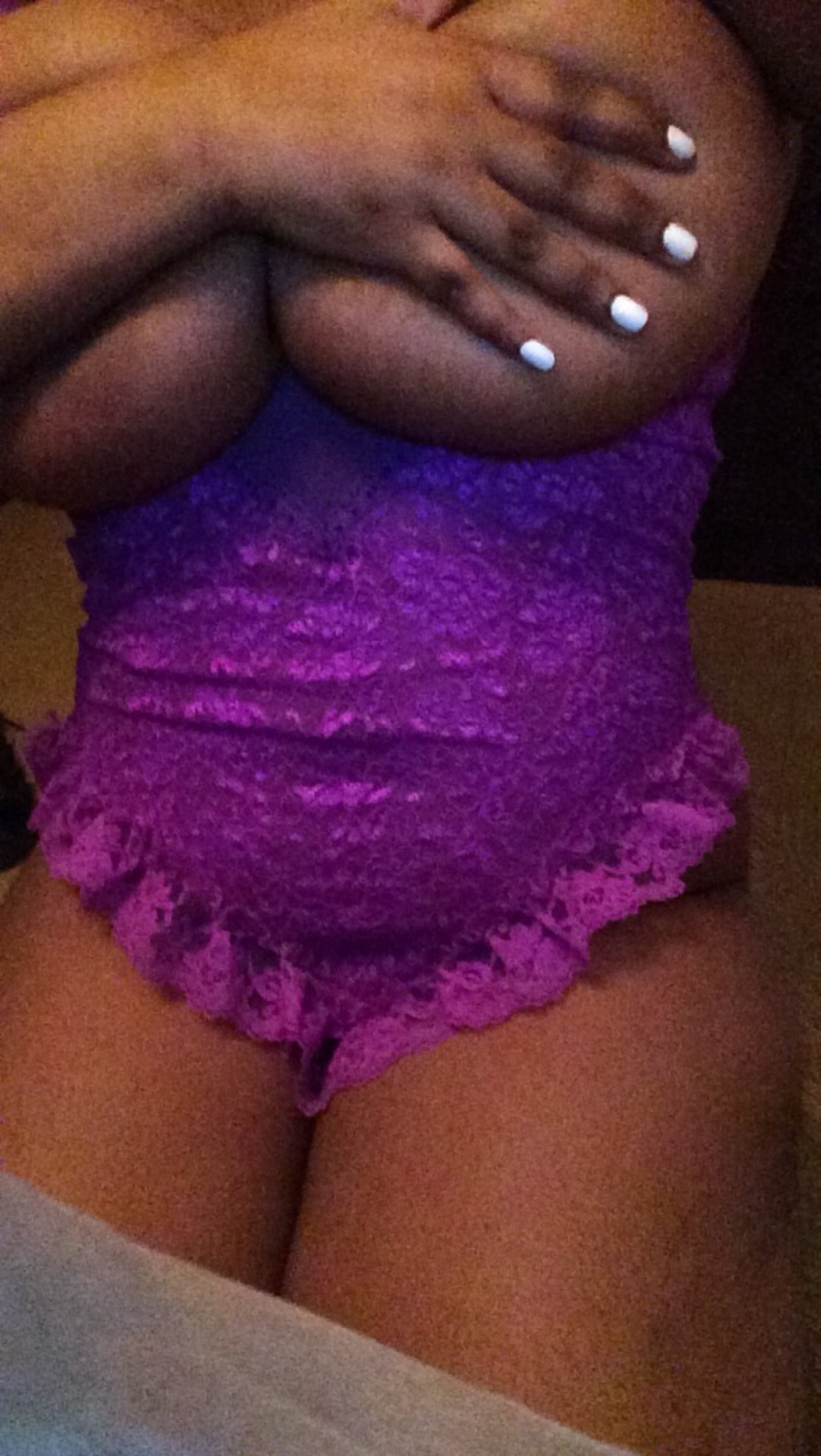 caram3l-princess:  Honestly look how cute my tummy is here 😊
