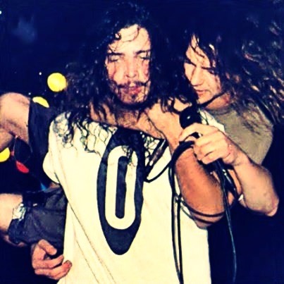 regi-vedder:  Dioses musicales! Eddie Vedder &amp; Chris Cornell