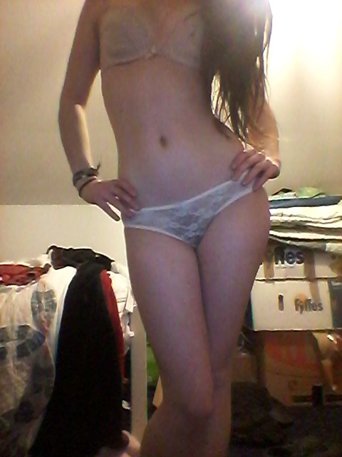 fallfartherdowntherabbithole:  kingdomofvagina:  Happy TT everyone!  <3