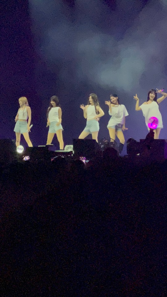 I Saw My Wives Irl Last Night At Their First Ever London Concert And I Couldnt Be Happier