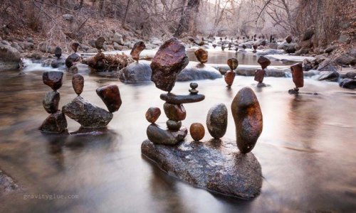 digitalexrth:    LAND ART BY GRAB MICHAEL     Pillaged talent.