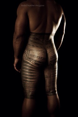 rightproperbear:  Samoan Pe’a Tatau