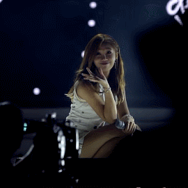 pinkishpetal:  this princess who waved from the start to the end 