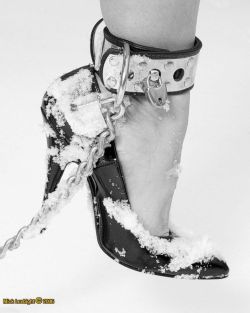 High heel in the snow