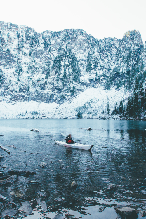 cave:Winter Kayaking