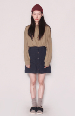 daeum: linen A line button skirt (NAVY) 34,000원