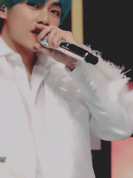 Taehyung 190419 Boy With Luv