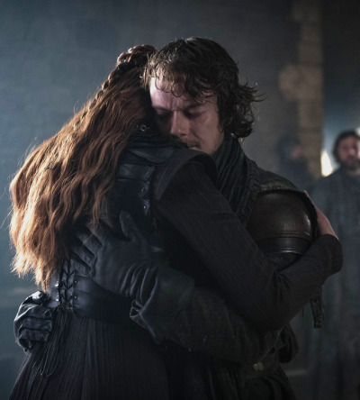 re-x:
“Theon and Sansa’s reunion. Helen Sloan/HBO
”