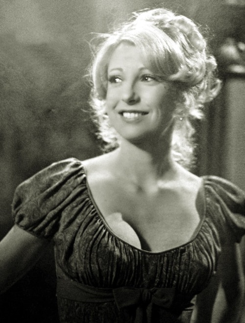 doraemonmon:  Teri Garr - Young Frankenstein   What knockers! 😆