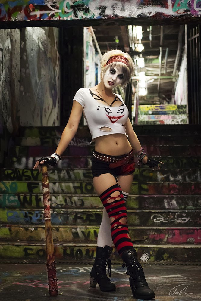 cosplayandgeekstuff:  Black Cat (Australia) as Harley Quinn (punk version) Photos: