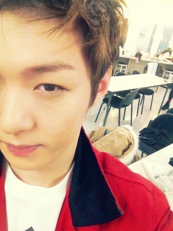 nielmermaid:  cutie changsub twitter selcas ｡◕‿◕｡ 