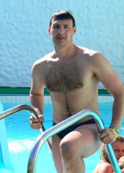 russianstr8guys:  Sexy Daddy from Russia Ахуенный мужик из Екатеринбурга