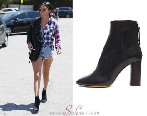 selenascloset: Selena Gomez added a little edge to her style today when she was spotted leaving a me