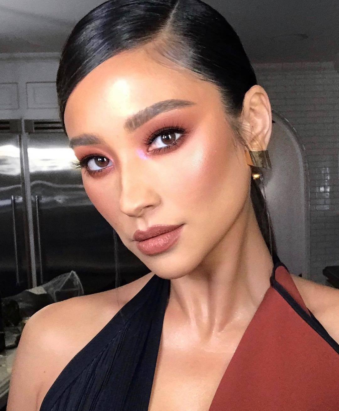 daily-celebrities:  Shay Mitchell 