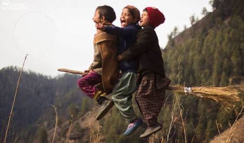 micdotcom:Anshu Agarwal, a teacher and photographer living in the Himalayan village of Garhwal, brou