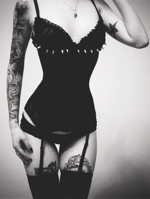 sinners-club:  ♠ come and sin? ♠