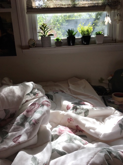 painterily:I love my room