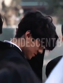 sefuns: Sehun // 180116 Dubai Fountain Show ↳ (video cr.)