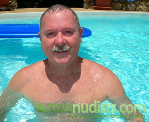 sp000:  Bill: One of the hottest daddies to ever walk the earth.  STILL the hottest guy ever!