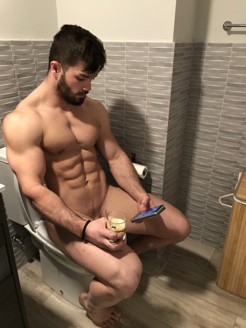 creamthejeans:👾+  French bodybuilder 😍 porn pictures