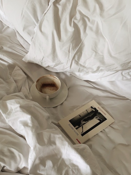 warmhealer:Scenes from the weekend— big hotel beds with crisp sheets, long baths, room service, slee