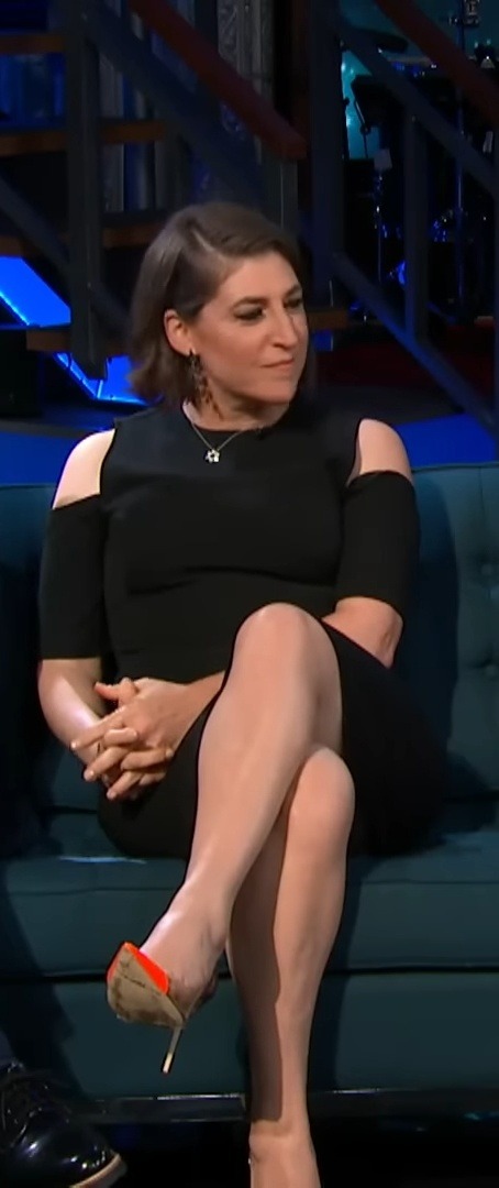 Mayim Bialik And Kaley Cuoco. The 2 Actresses With The Best Legs Ever In My Opinion