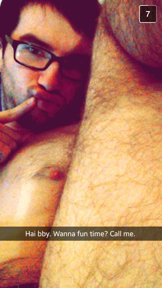 sombre-songbird:ahaha found this on my phone. If you’re a female on my snapchat