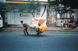 raveneuse:Francis Alÿs, Ambulantes, 1992-2001.