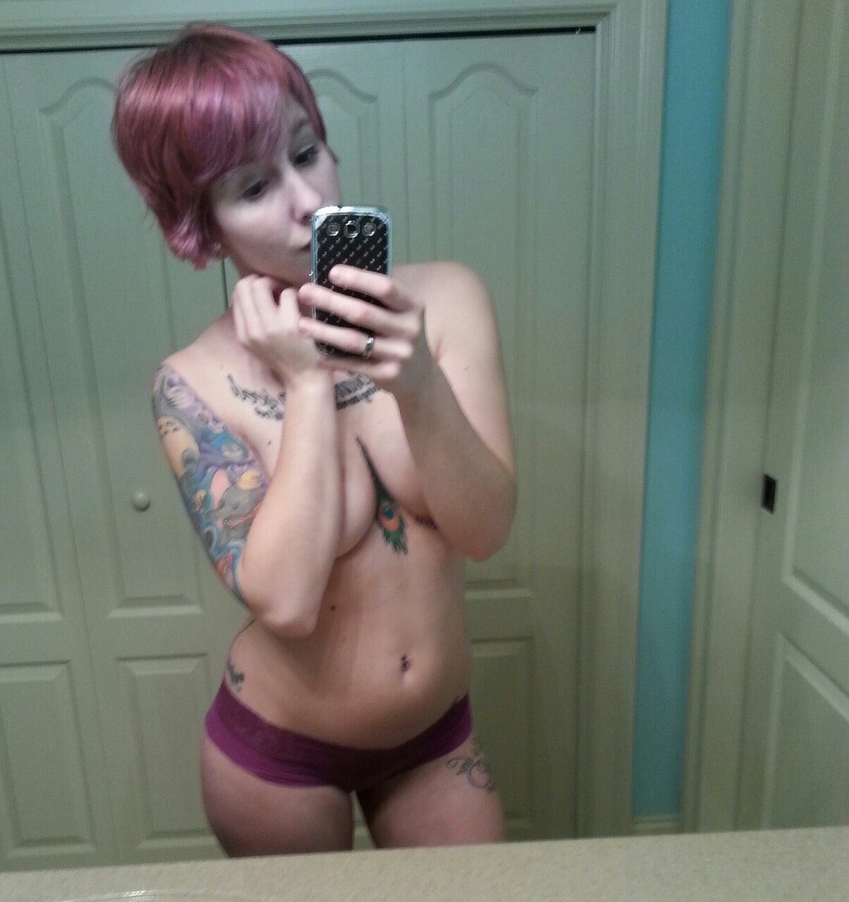 trueloversromance:  Guys. I never feel good about myself but losing this weight has