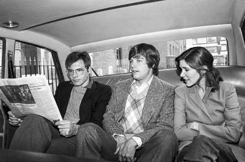 harryandcarrison:Harrison Ford, Mark Hamill, and Carrie Fisher share a London cab in 1980 during pro
