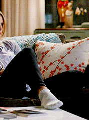 tmhollandss: every kara danvers outfit: part nineteen