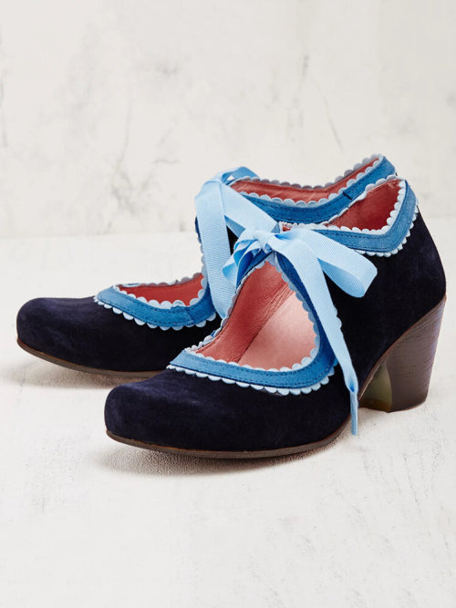 jollytyrantwhispers:Bowknot Lace Up Mary Jane Heels♥Use coupon code: tumblr-1112