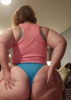 Porn Pics seal69:I Love a woman with a Phat Ass