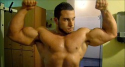 big-strong-tough:  Lorenzo Becker