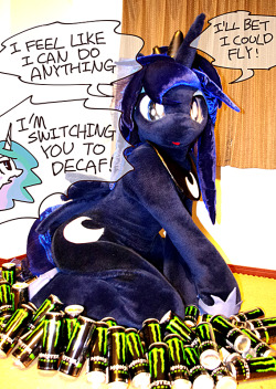 We Pulled Many All Nighters To Make Princess Luna Fursuit!徹夜をしてプリンセス・ルナのファースーツを作ったよ！