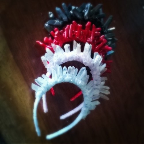 4cristal and coral headress I&rsquo;ve Just made. Soon for sale. #coral #cristal #crown #headres