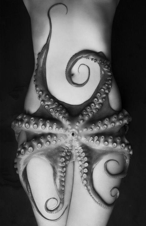 gardinumarcanum:  kepinski:Octopus by Kepinski @scorpionsgift