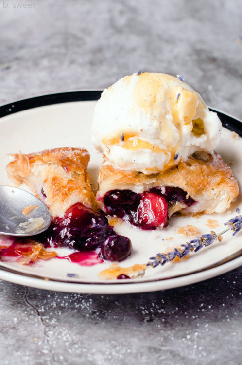 sweetoothgirl:Blueberry Peach Fried Hand Pies with Lavender Sugar