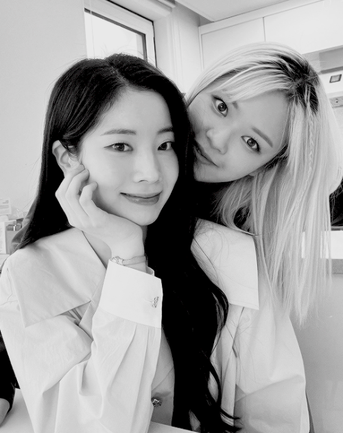 Dahyun & Jeongyeon ☆ Instagram Update 220526 #dahyun#jeongyeon#twice#femaleidolsedit#twiceedit#my edit
