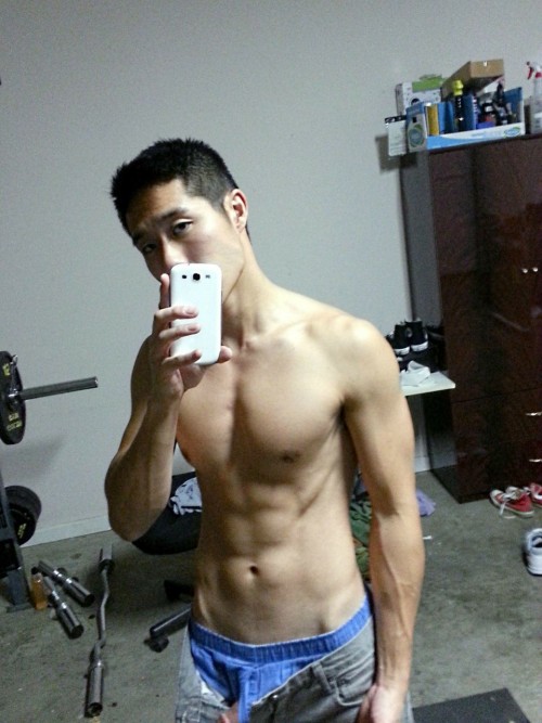 mantop10691:  上翹直屌運動男…
